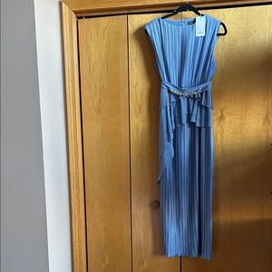 Elegant Periwinkle Pleated Midi Dress